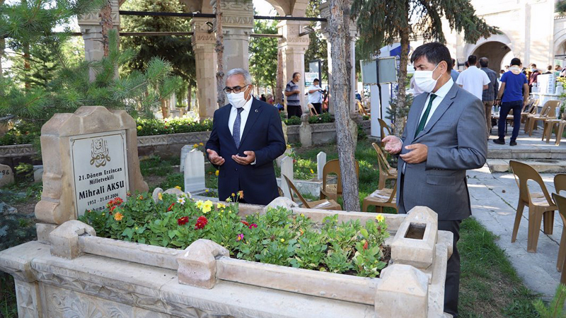 Mihrali Aksu dualarla anıldı