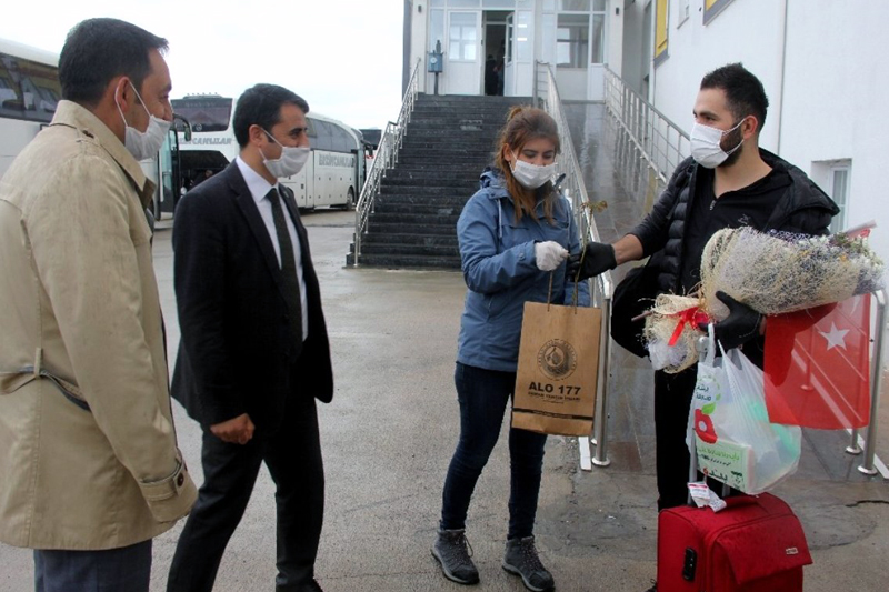 Karantina sürelerini Erzincan'da tamamladılar