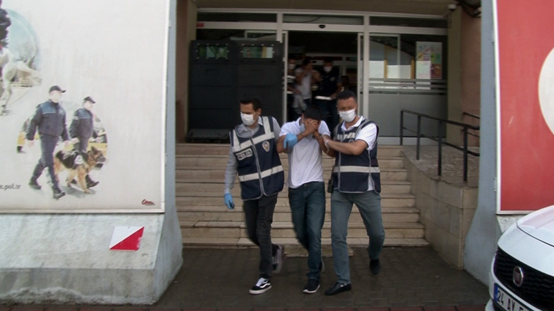 Oto fareleri kameralara takıldı