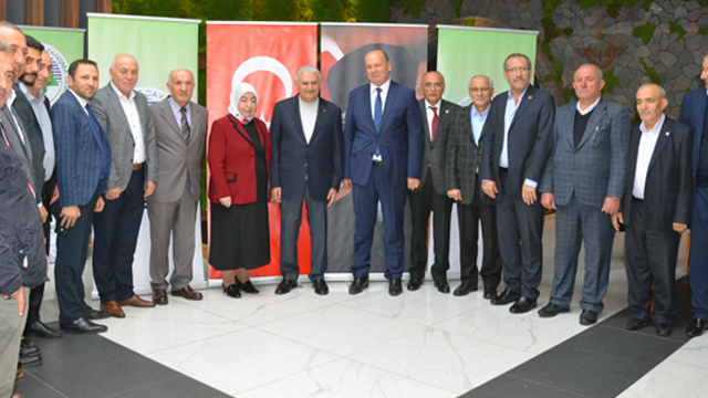 Refahiye Derneği öğretmenleri unutmadı